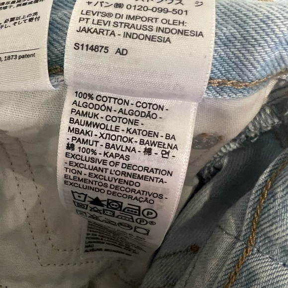 Levi’s premium  MOM JEANS   light blue size 28 - Picture 6 of 6
